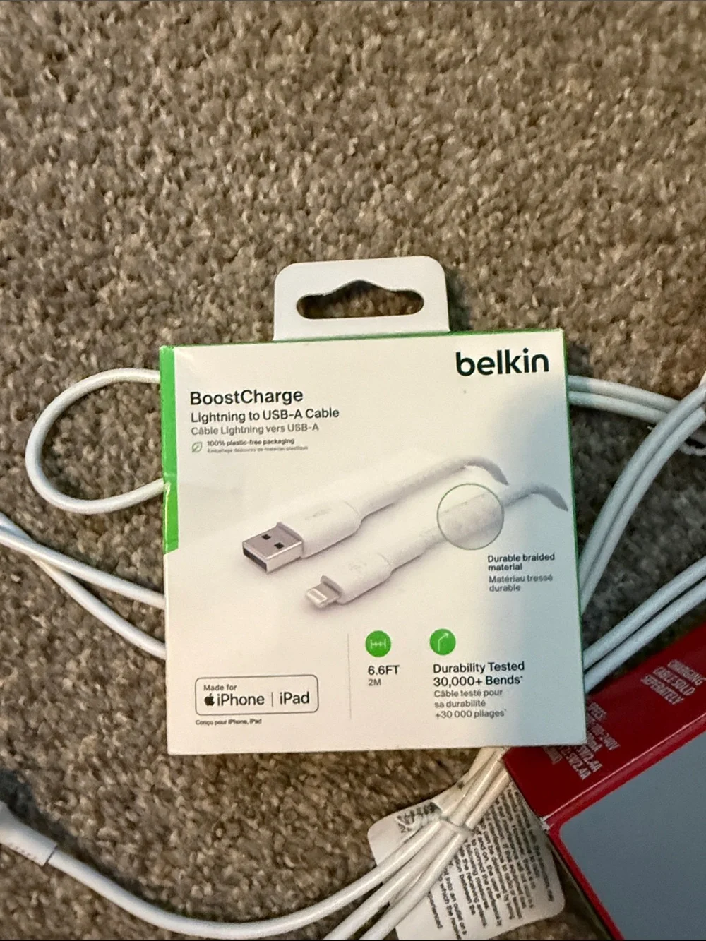 belkin White Lightning Charging Cable with Black CT Dual USB Wall Charger